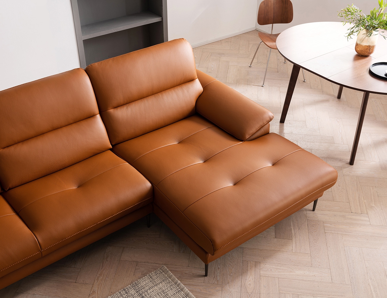 Mẫu sofa góc da Malaysia nâu bò HNS38 - Ảnh 4