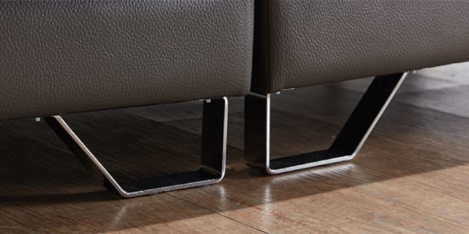 Mẫu sofa HNS03 với chân ghế sử dụng chất liệu inox 304 bóng đẹp